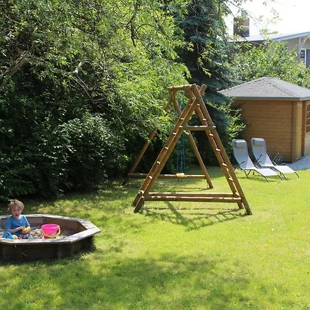 _tohus_ Landhaus I * Middelhagen